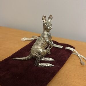 Pewter kangaroo figurine from Aradon Australia